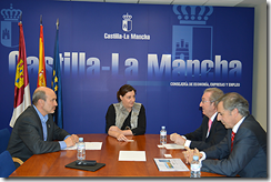 La consejera de Economía, Empresas y Empleo, Patricia Franco, ha mantenido una reunión con responsables de la empresa Telecom