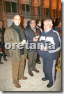 Vecinos y visitantes de San Blas degustando las caridades