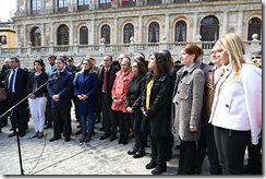 El presidente de Castilla- La Mancha, Emiliano garcía Page, ha participado en el minuto de silencio convocado en Toledo 