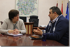 La delegada del gobierno regional en la provincia de Ciudad Real, Carmen Teresa Olmedo, ha recibido al presidente de la Asociación de Enfermedades Raras, Jesús Ignacio Meco
