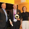 El presidente de la cooperativa, julio Bacete, recogió el premio