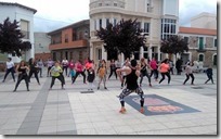 Bailando en la Plaza, en la tarde del sábado de masterclass
