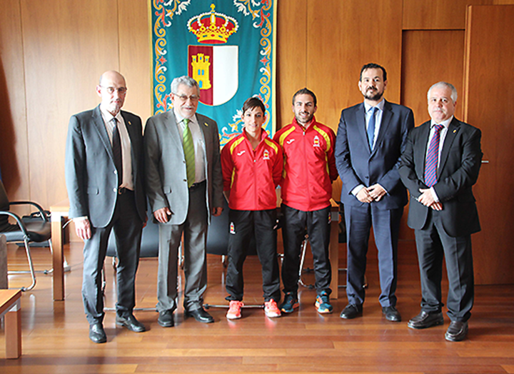Un momento de la recepción del consejero de Educación, Cultura y Deportes,  Ángel Felpeto, a los deportistas