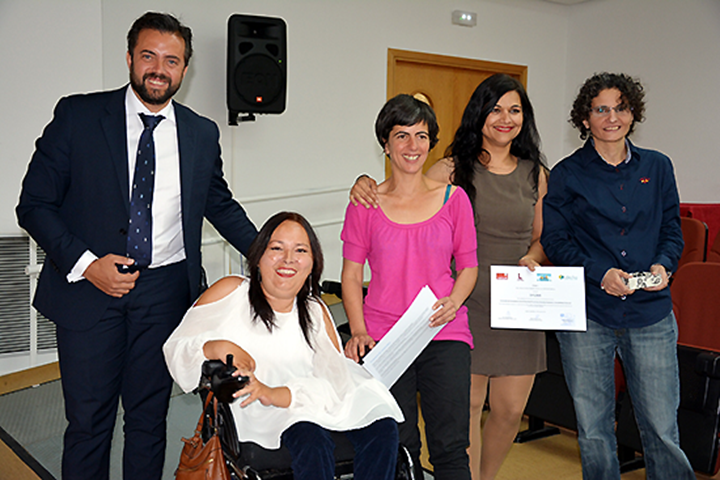 Hoy se han entregado los diplomas a los alumnos que han completado el curso
