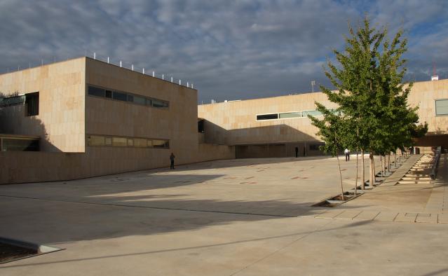 Fachada de la consejería de Educación, Cultura y Deportes 